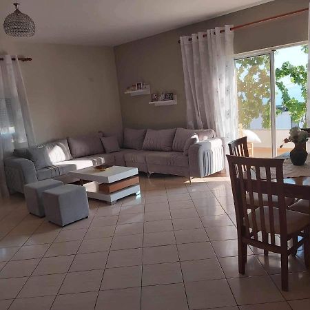 White Panorama Apartment Sarande Bagian luar foto