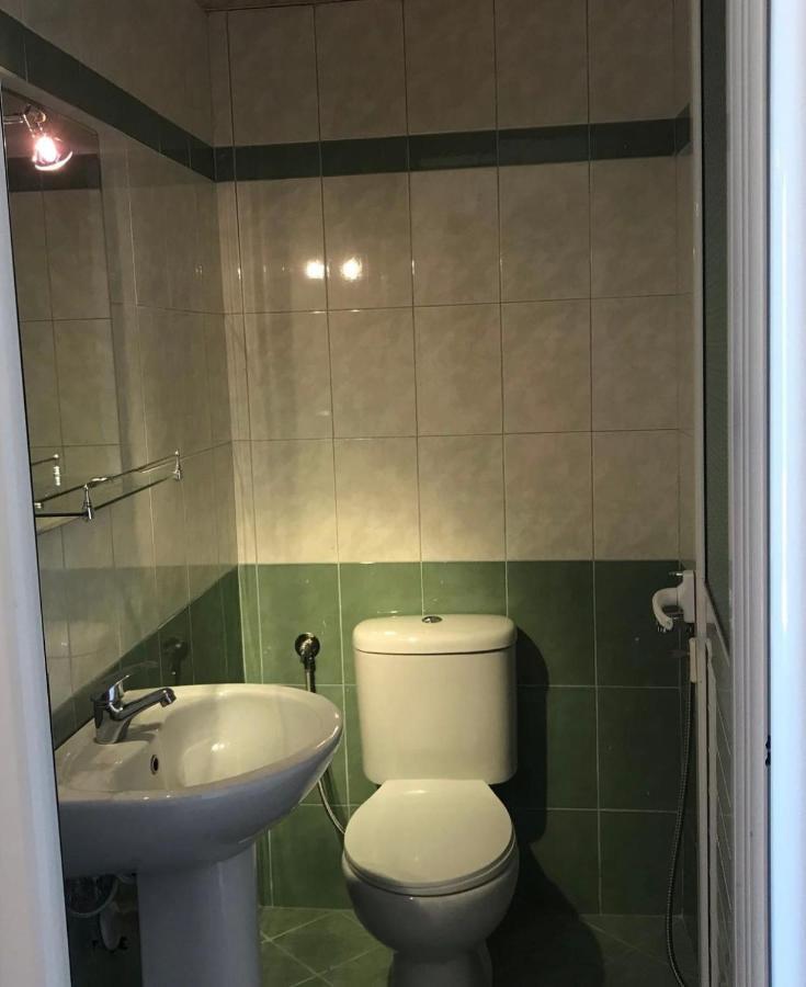 White Panorama Apartment Sarande Bagian luar foto