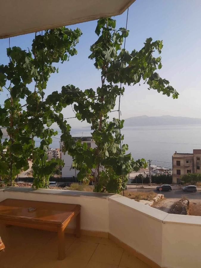 White Panorama Apartment Sarande Bagian luar foto